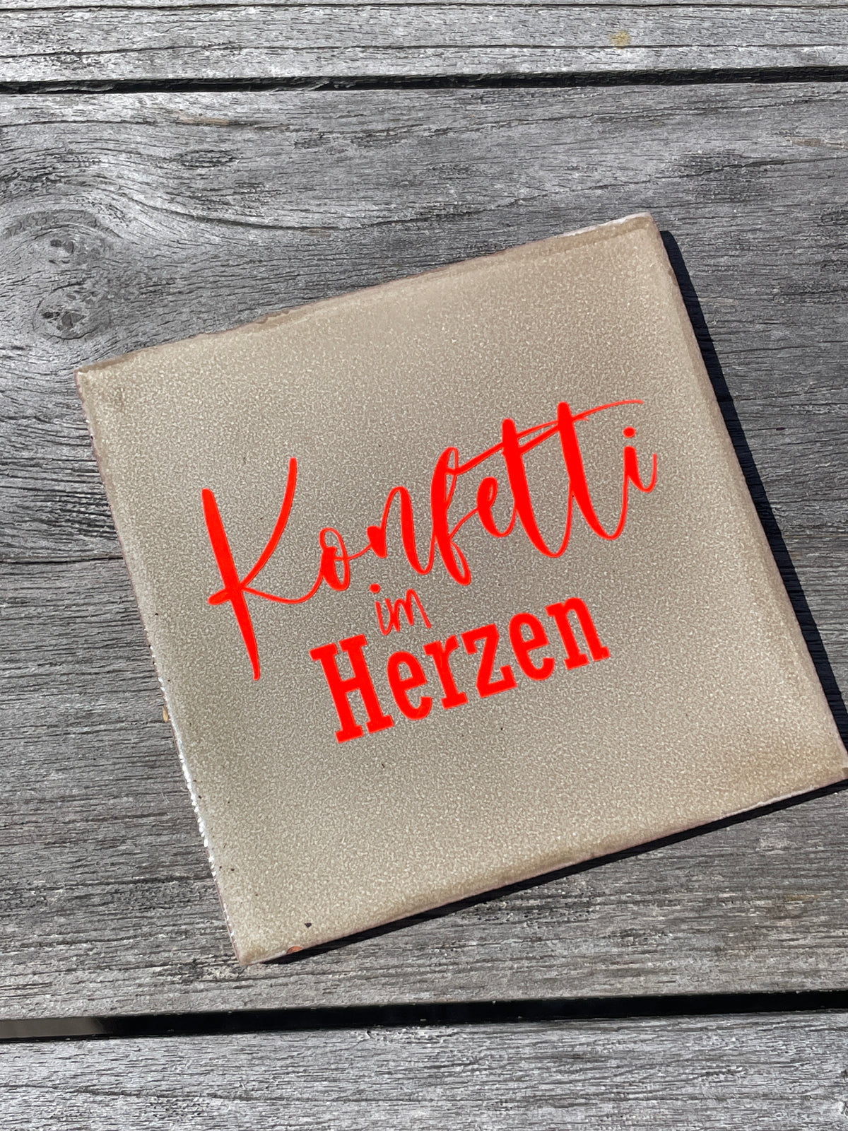Kachel - Konfetti im Herzen