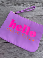 Clutch mit Statement - lila