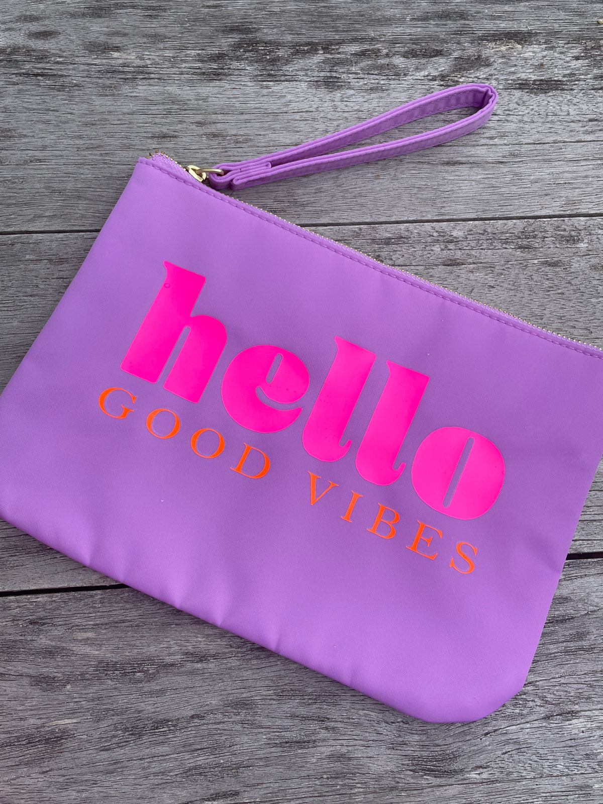 Clutch mit Statement - lila