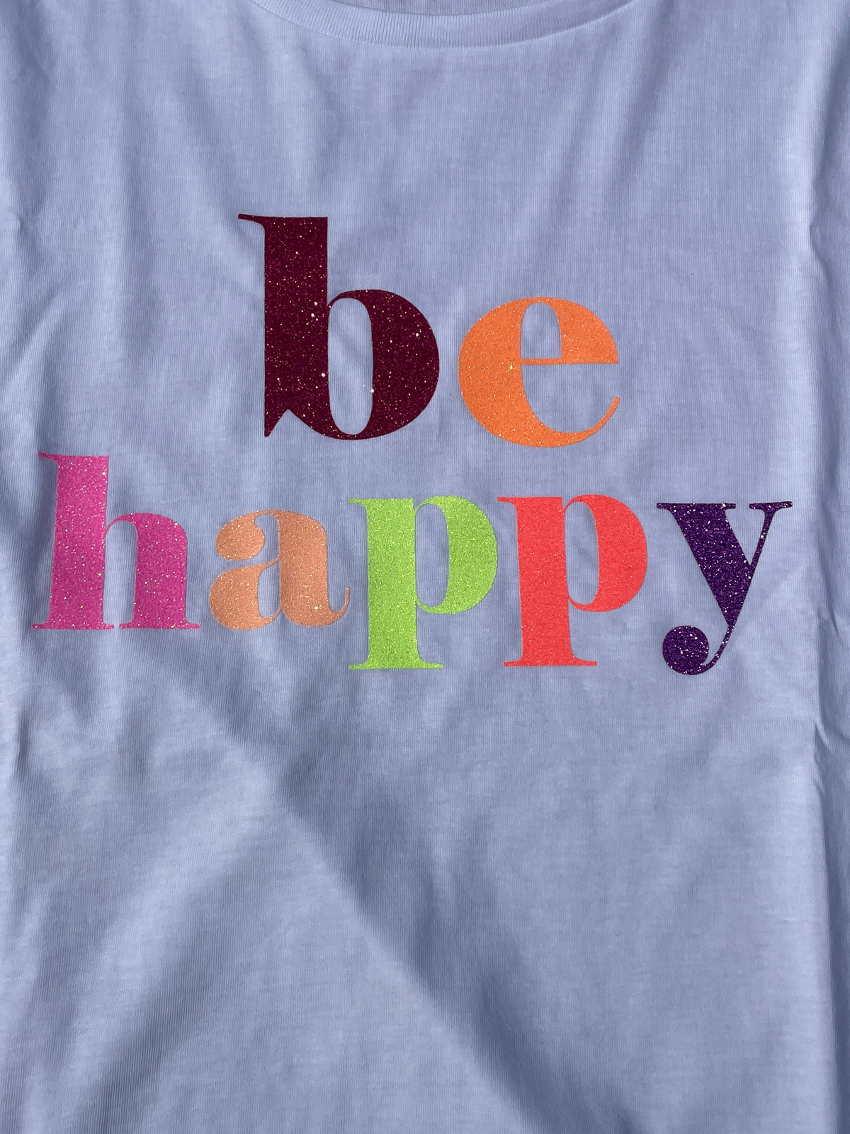 T-Shirt weiß - be happy Glitzer